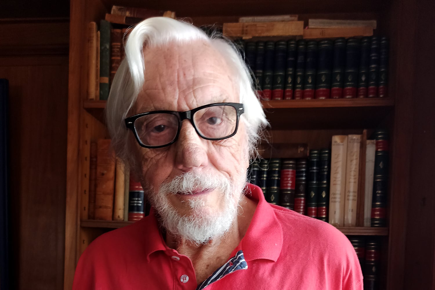 Poco antes de cumplir 90 años, a Olivera le llega el tiempo de revisar su vida. 