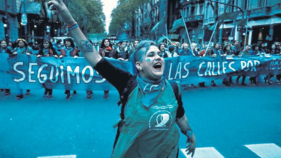 Juan Solanas muestra “la marea verde” que surgió incontenible en la pelea por la ILE.