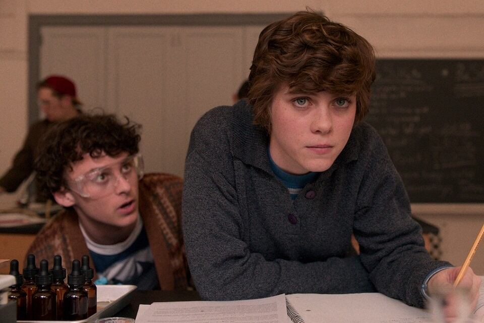 Esta mierda me supera, que estrenará el 26/2, cuenta la historia de Sydney, una piba de 17 años con dramas y poderes.