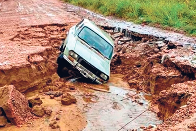 El temor de que ocurrieran escenas como la de la foto hizo que ordenaran cortar la ruta 7.