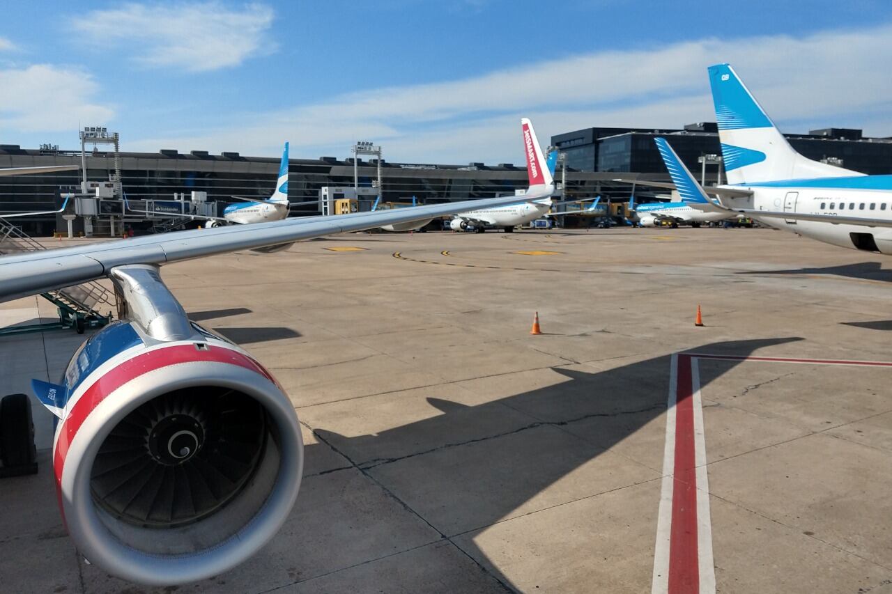 Controladores aéreos anunciaron paros durante las vacaciones de julio.