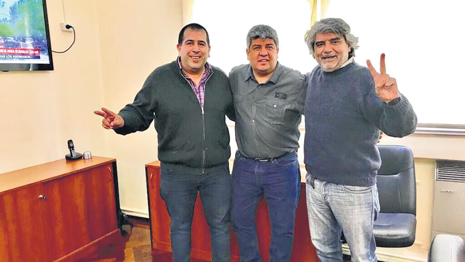 Pablo Moyano posó para la foto con Walter Correa y Hernán Escudero en la sede de la CGT.
