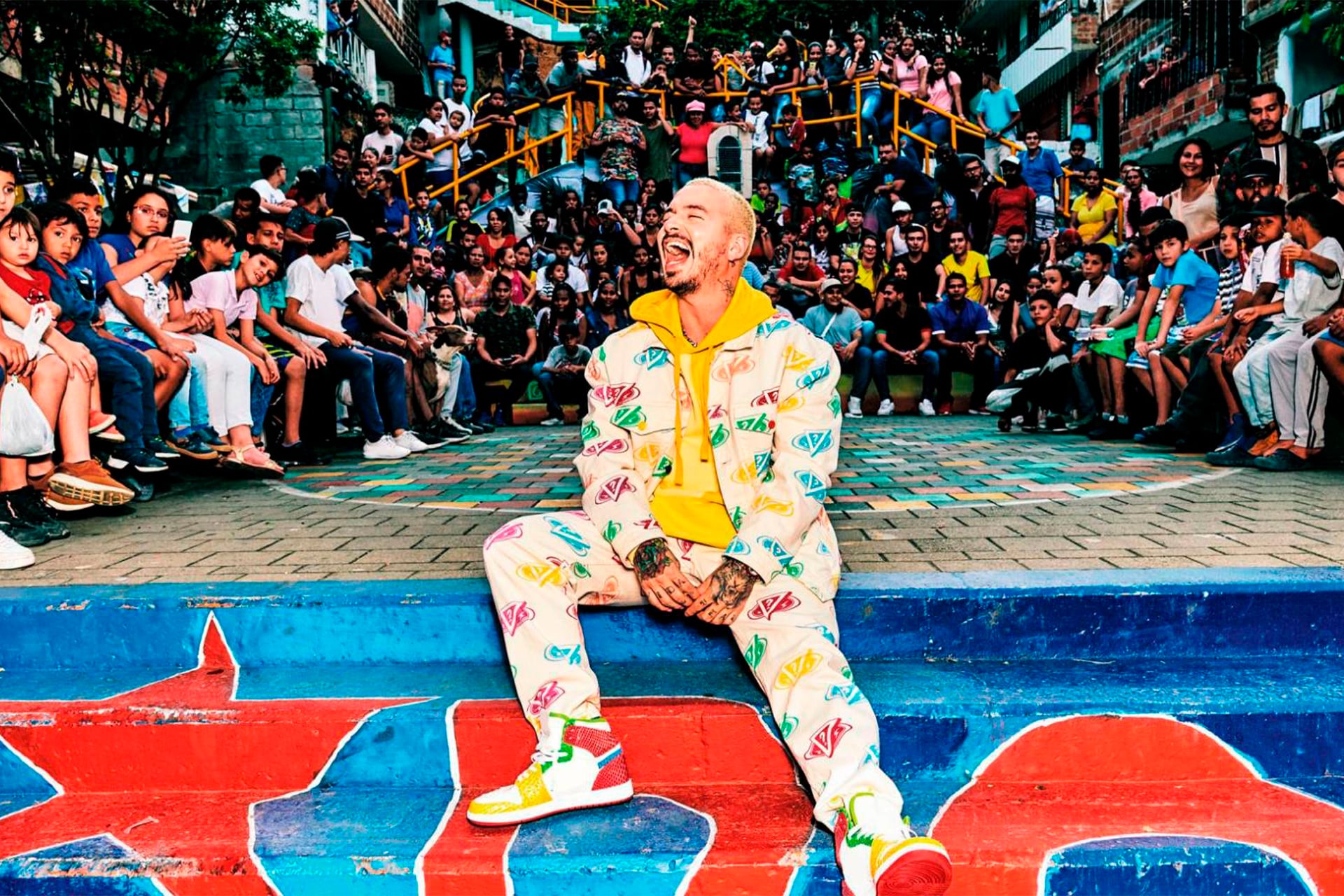 La relación del cantante con la actualidad sociopolítica de su país es eje de la película que estrenó Amazon Prime Video.