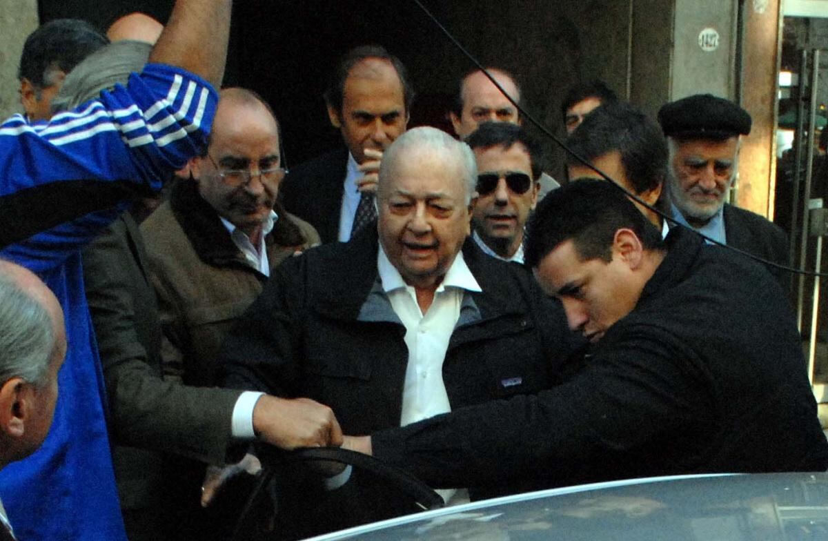 Blaquier, presentándose ante los peritos judiciales, en 2012.