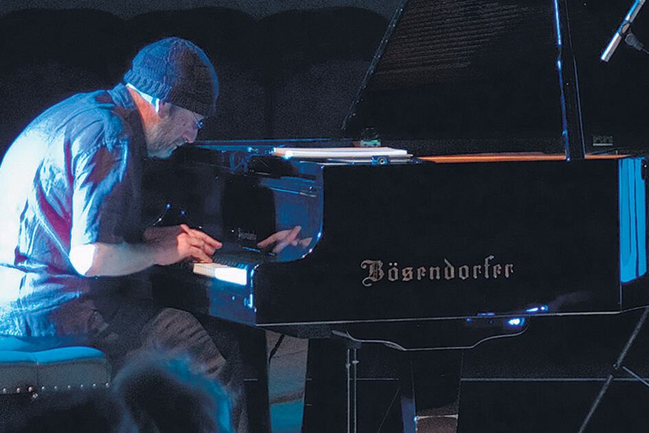 “Me siento muy próximo a ciertas músicas populares de vanguardia”, afirma.