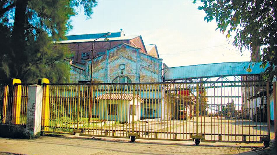 El Ingenio Azucarero La Trinidad contaminó “aguas y ríos con efluentes industriales”.