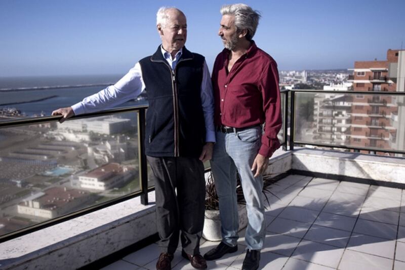 Geoffrey Cardozo y Julio Aro.