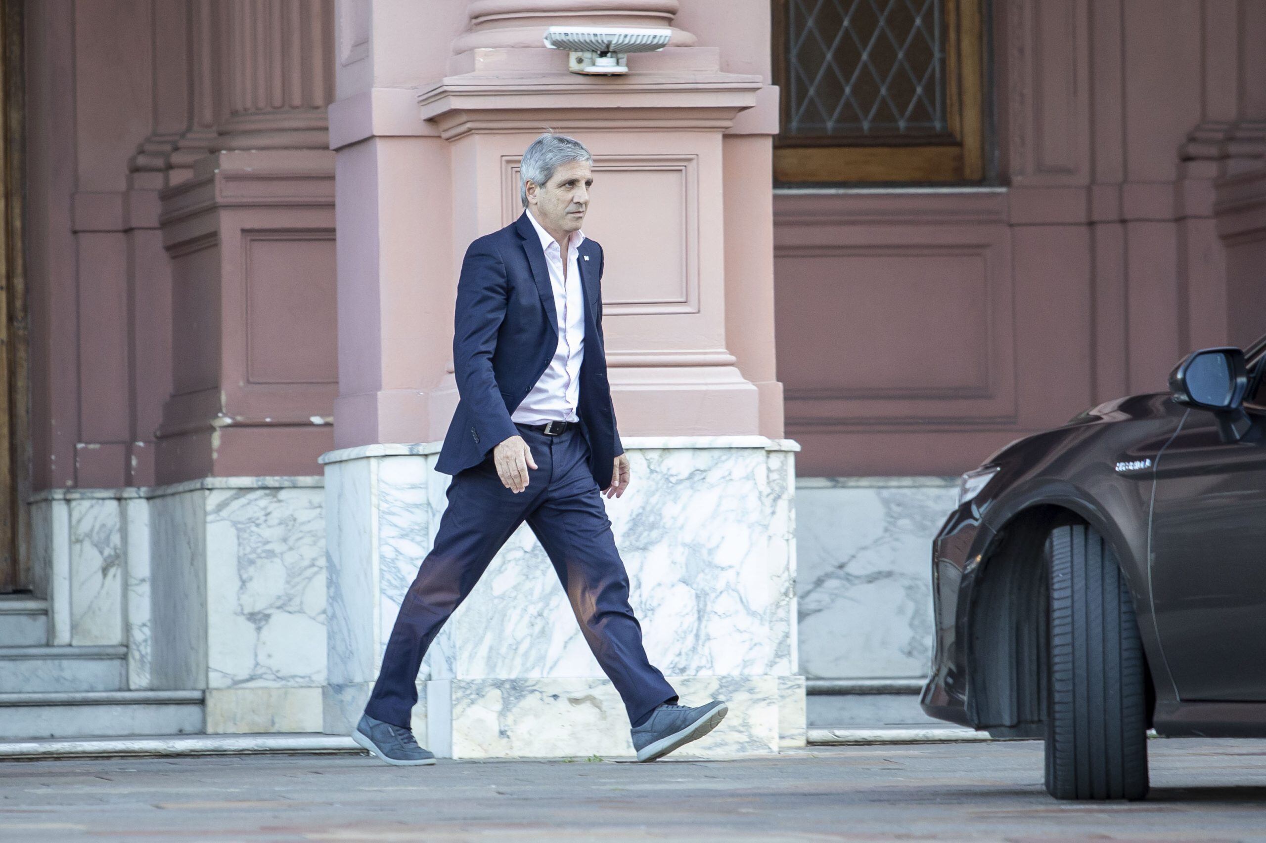 Luis Caputo, ministro de Economía, engendró nuevamente un escenario muy delicado.