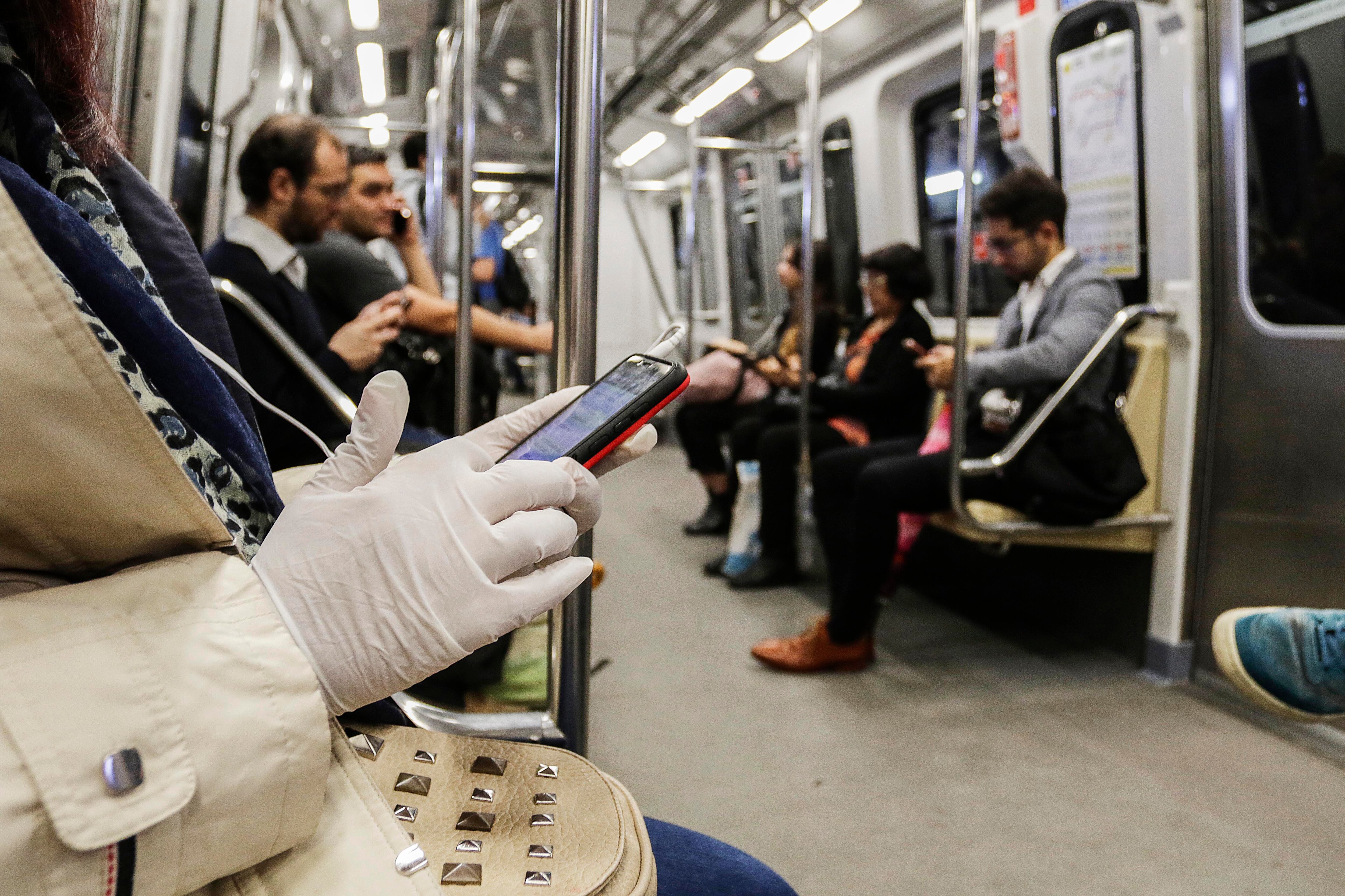 El Covid-19 ya afectó a más de un centenar de personas en la Argentina.