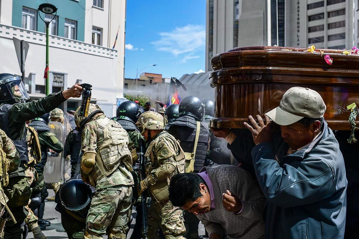 Pese a que Mauricio Macri niega el contrabando de armas a Bolivia, en las próximas horas, estará terminado el sumario interno de la Gendarmería.