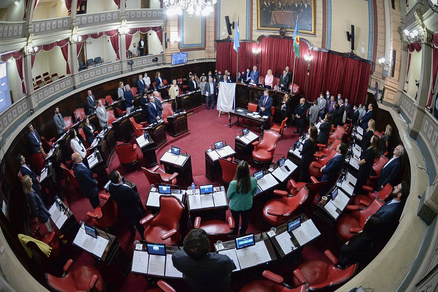 Controversia y sesión de "alto voltaje" en la Cámara Alta bonaerense.