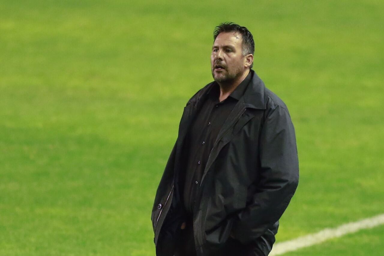 Diego Dabove empezó a sentir los cuestionamientos por el rendimiento de su San Lorenzo.