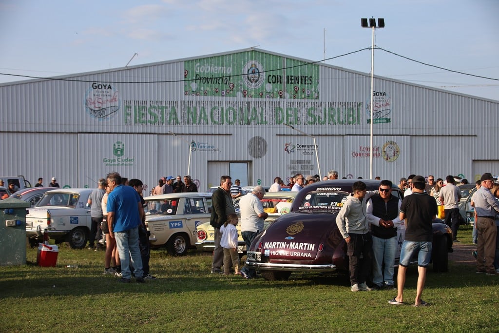El público goyense dijo presente en el predio Costa Surubí.