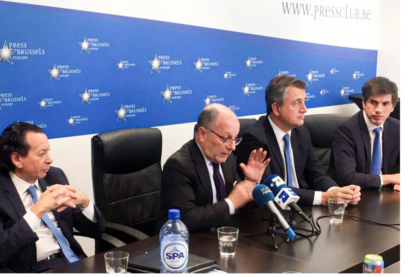 Jorge Faurie, junto a Dante Sica y Luis Etchebehere, cerraron el controvertido acuerdo en Bruselas.