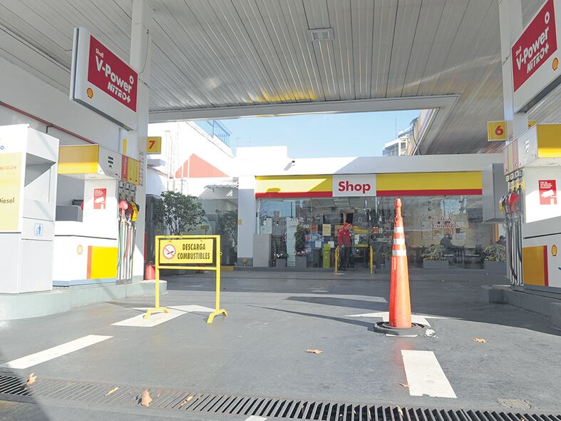 Las ventas de naftas permanecieron estancadas y las de gasoil se derrumbaron 6,5 por ciento en 2016.