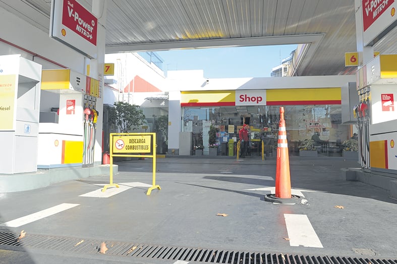 Los problemas son principalmente en estaciones de Shell y Axion.