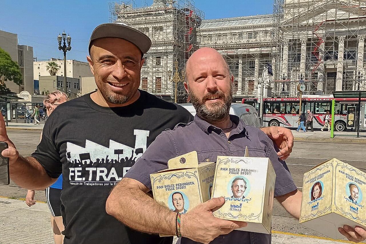 El pan dulce peronista cuesta 400 pesos y se puede comprar frente al Congreso