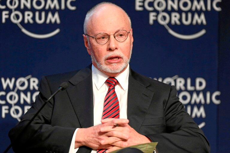 Singer, de accionar contra la Argentina a financiar la compra de un club de fútbol.