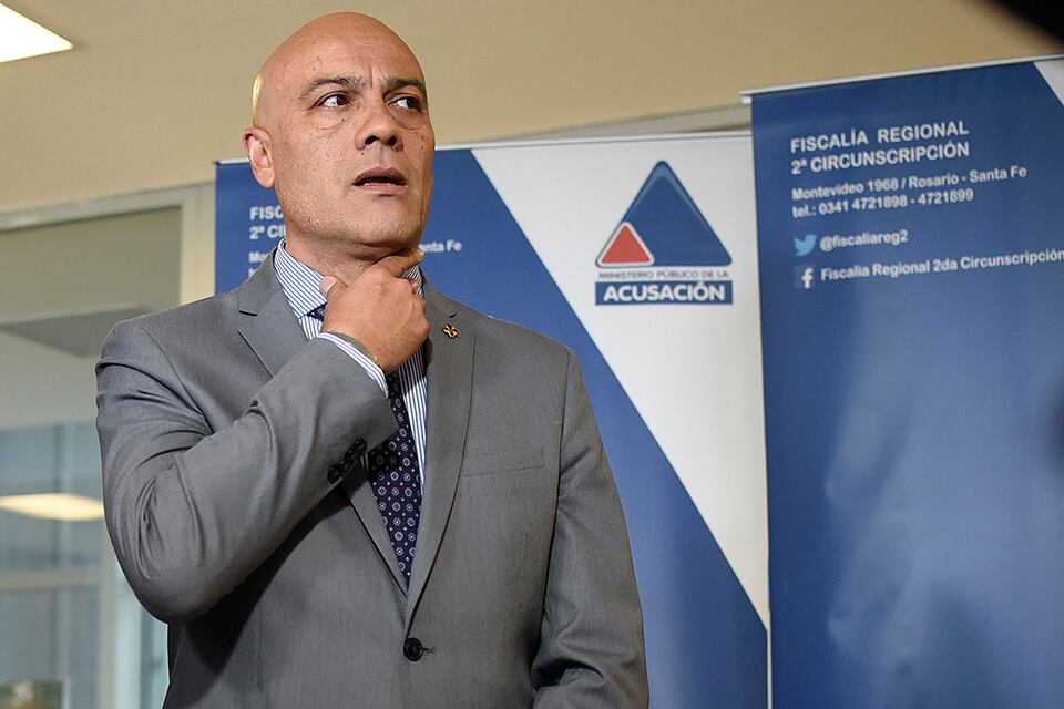 Ponce Asahad investiga el origen de la convocatoria 