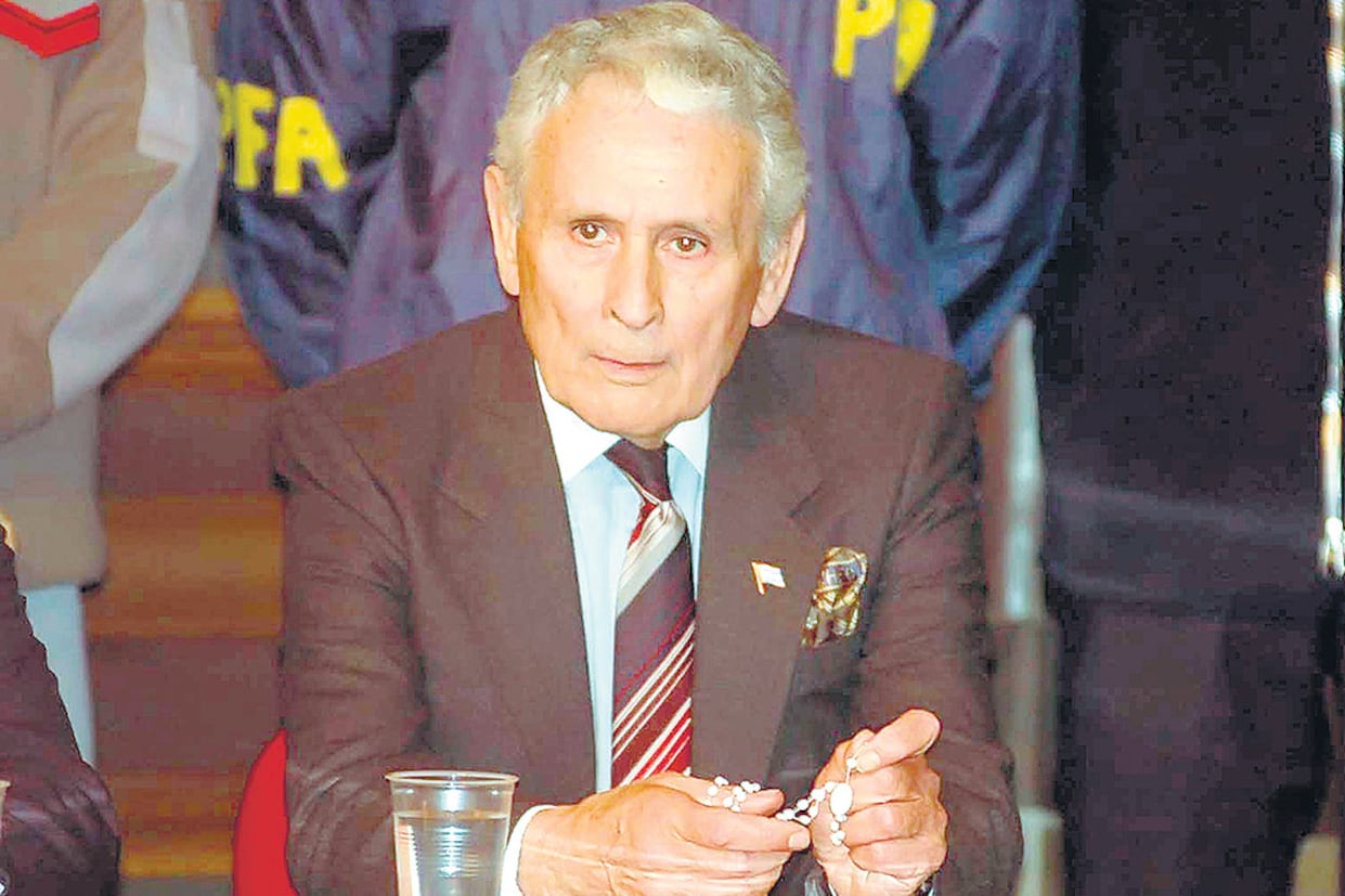 El represor Miguel Osvaldo Etchecolatz pasó el verano en una casa del bosque Peralta Ramos de Mar del Plata.