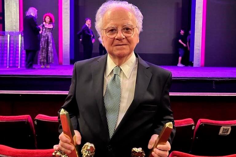 Barney Finn también ganó en el rubro "Dirección". 