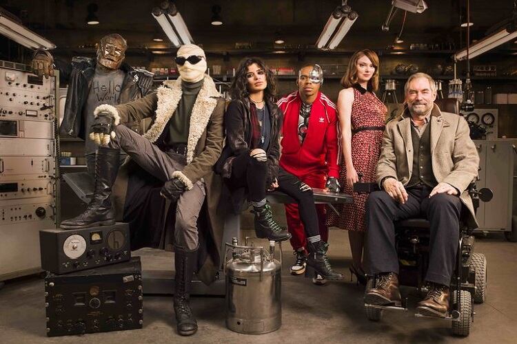 Series como Doom Patrol, visitas online a museos, clips y nuevos discos son parte de la receta cultural contra el coronavirus.