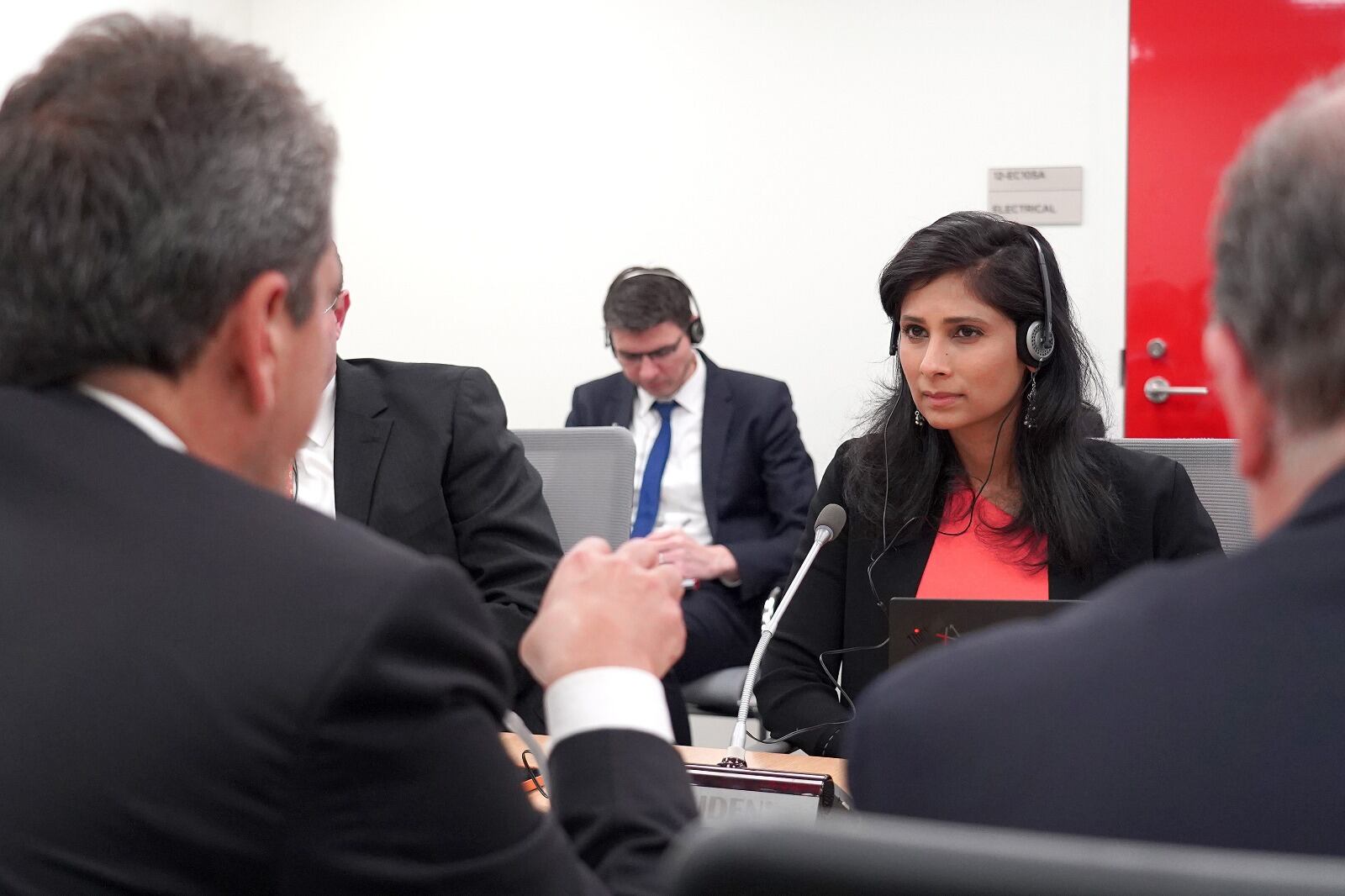 Gita Gopinat, subdirectora gerente del FMI. Figura clave en la negociación con Argentina