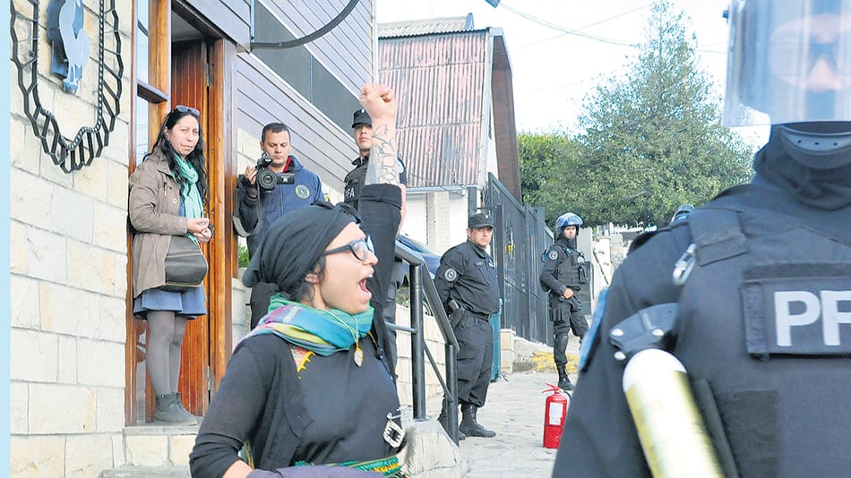 Ailén Tapia contó que Rafael Nahuel le pidió perdón por no haber estado cuando a las mujeres las agarraron.