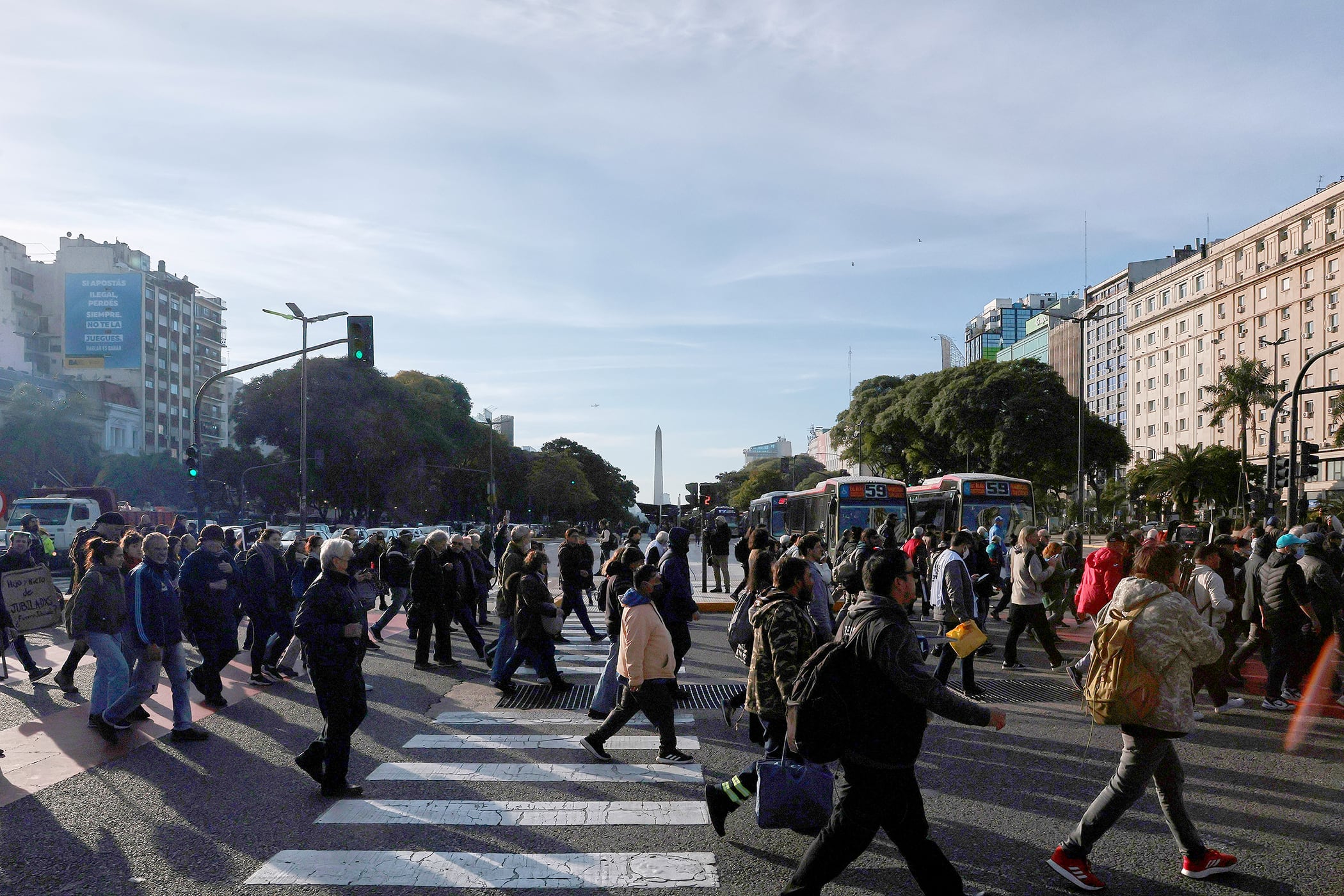 Los manifestantes se movilizaron desde el Congreso hasta la Plaza de Mayo. 