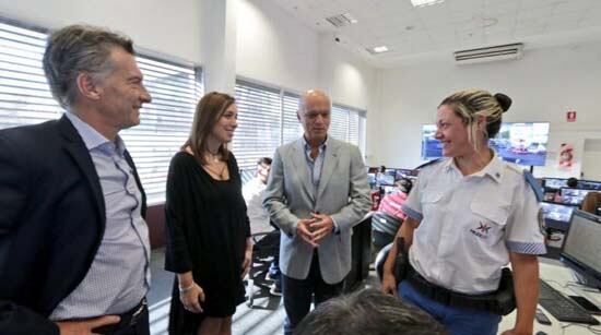 Macri, Vidal y Grindetti, juntos hoy en el centro policial de Lanús.