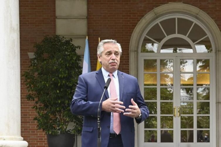 Alberto Fernández de gira por Europa.