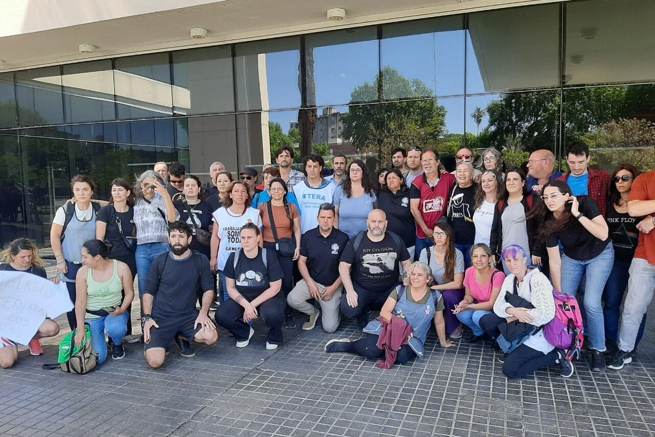 Protesta para reclamar por los allanamientos irregulares