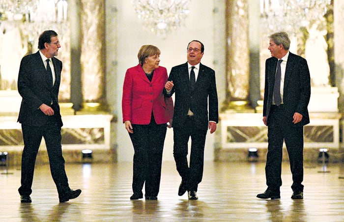 De izq. a der: Rajoy, Merkel, Hollande y Gentiloni en la minicumbre de Versalles. 