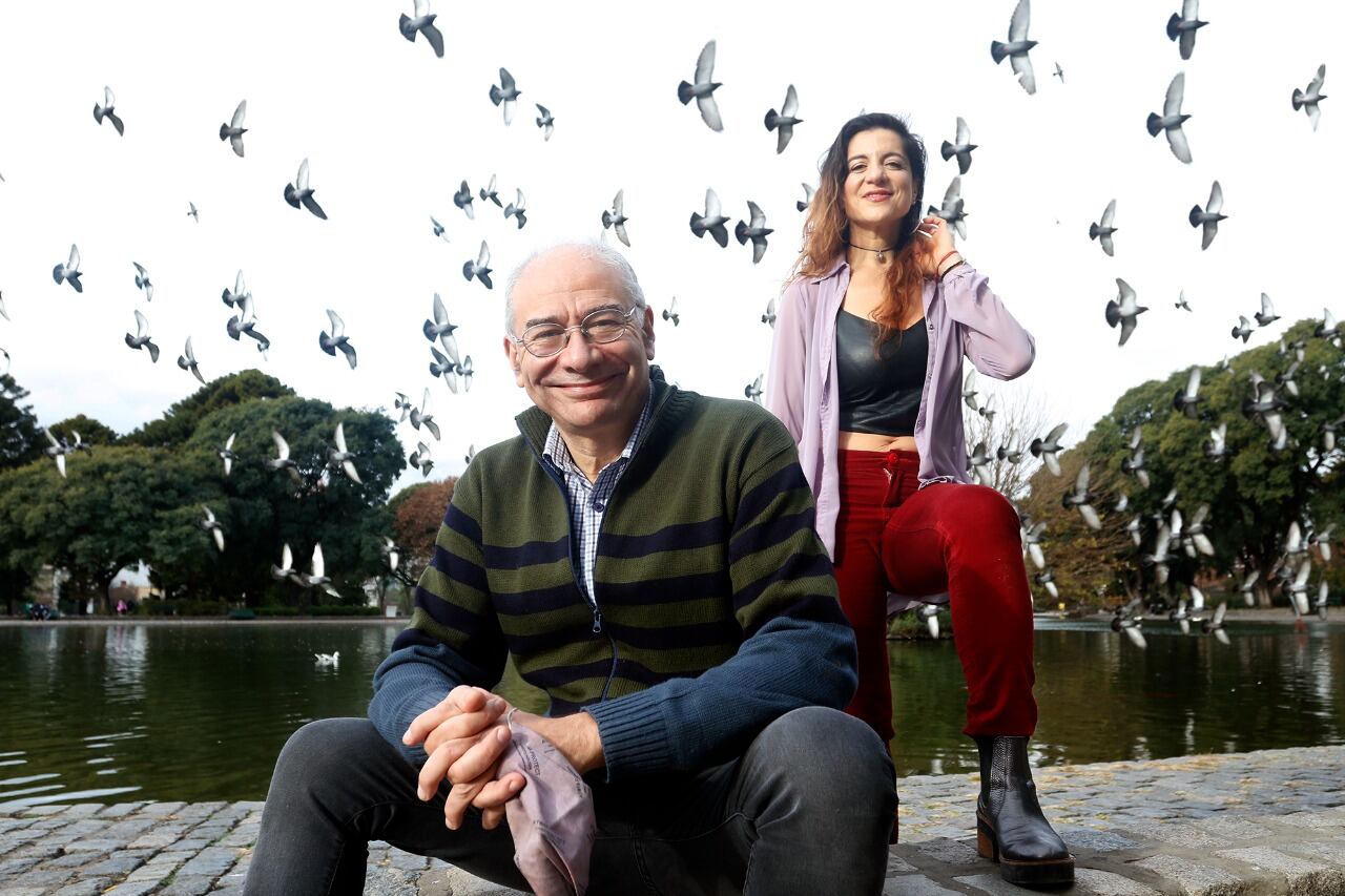 "Es una invitación a reflexionar sobre qué es la identidad”, dicen Rivera López y Villamayor.