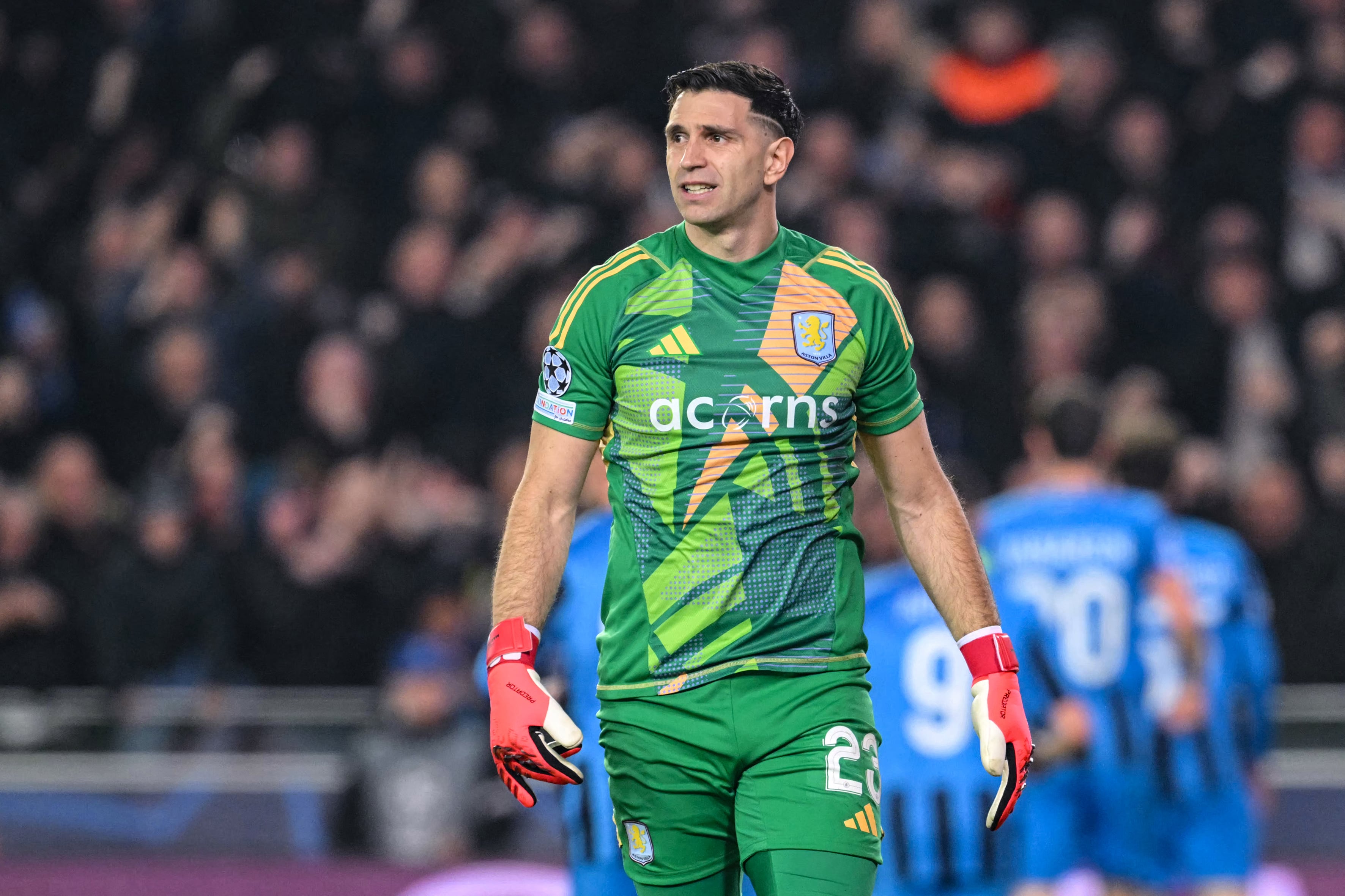 Dibu Martínez, en el radar del Manchester United