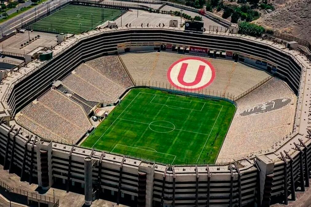 El Estadio Monumental de Lima.