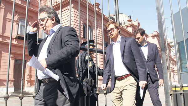 Diputados de la UCR, el PRO y la Coalición Cívica se entrevistaron con el jefe de Gabinete, Marcos Peña, en Casa de Gobierno.