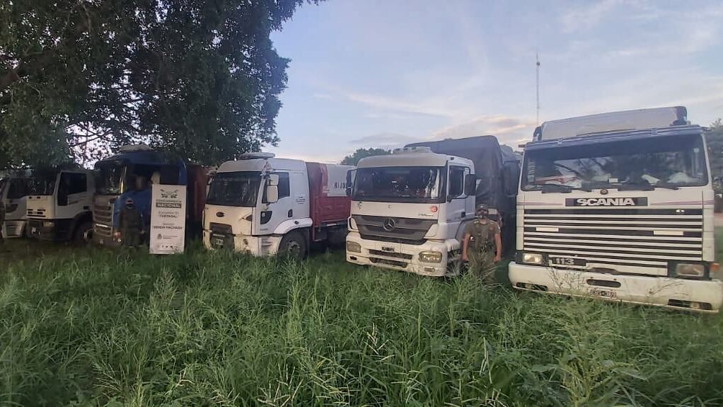 Camiones con poroto de soja secuestrados en febrero. 