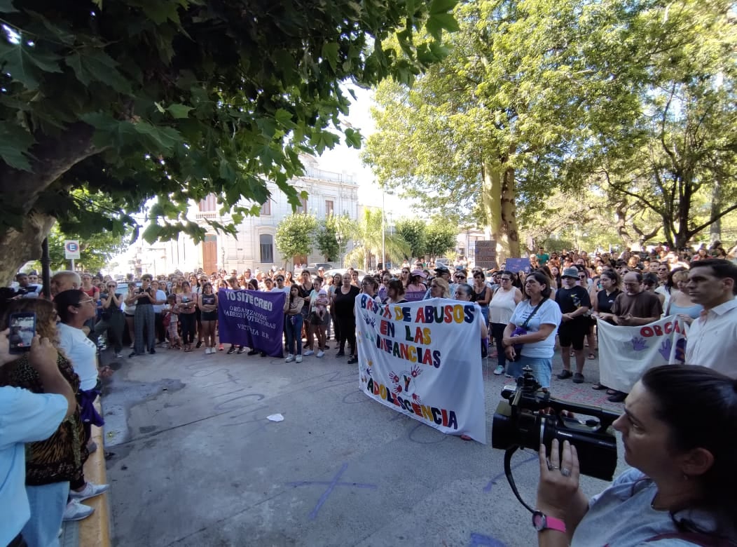 En Victoria hubo una manifestación el sábado, apenas se conoció la muerte de Berenice. 