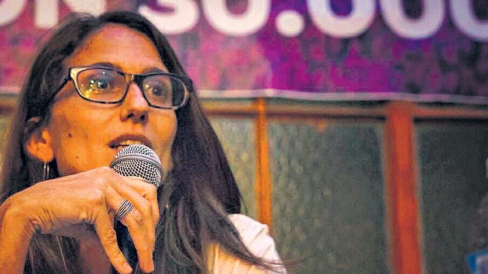 “La obligación de liberarla es una derrota que no quisieron jugar antes de las PASO”, dice Elizabeth Gómez Alcorta.