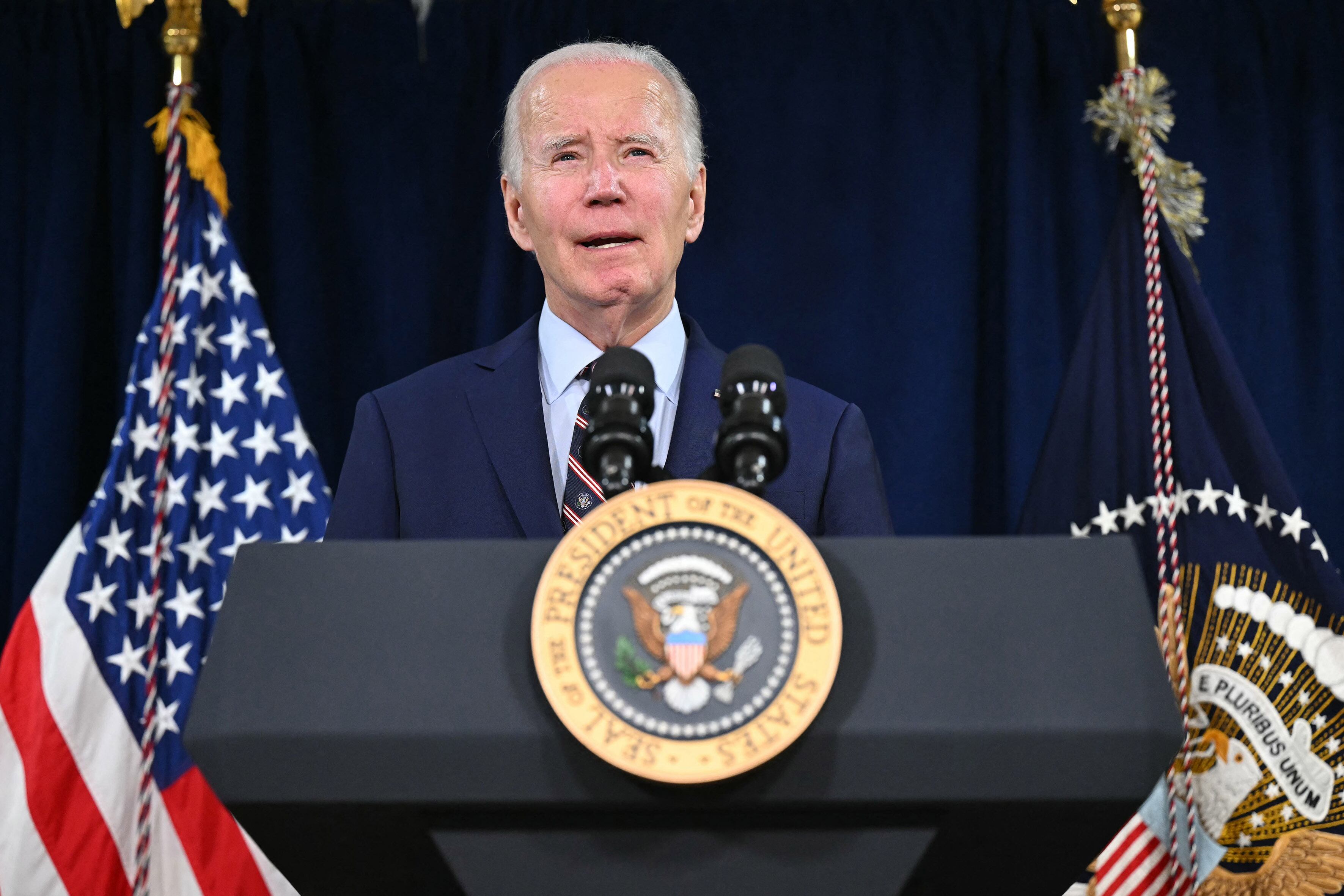 Biden dijo que administración se centró en brindar todo el apoyo posible a Ucrania