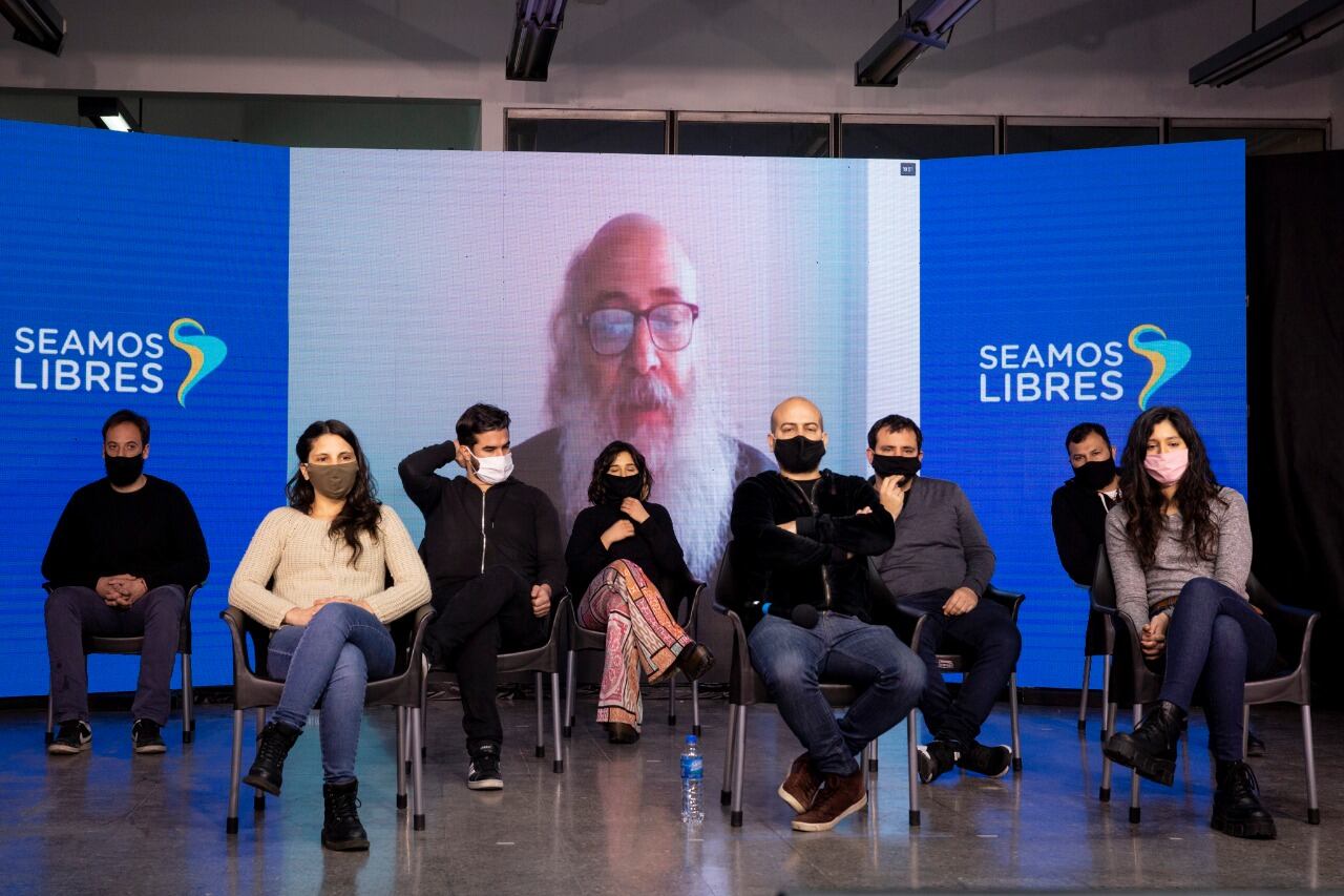 "Ahora, es indispensable fortalecer y robustecer esa unidad para avanzar en las transformaciones profundas que requiere una sociedad más justa y democrática", dijo Jonathan Thea, dirigente del espacio.