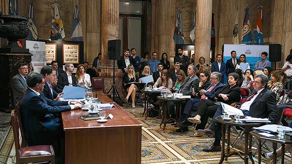 La Comisión de Asuntos Constitucionales emitió dictamen en noviembre.