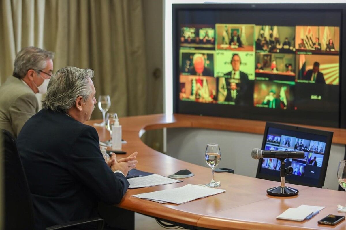 El presidente Alberto Fernández en la reunión virtual con sus colegas del Mercosur.