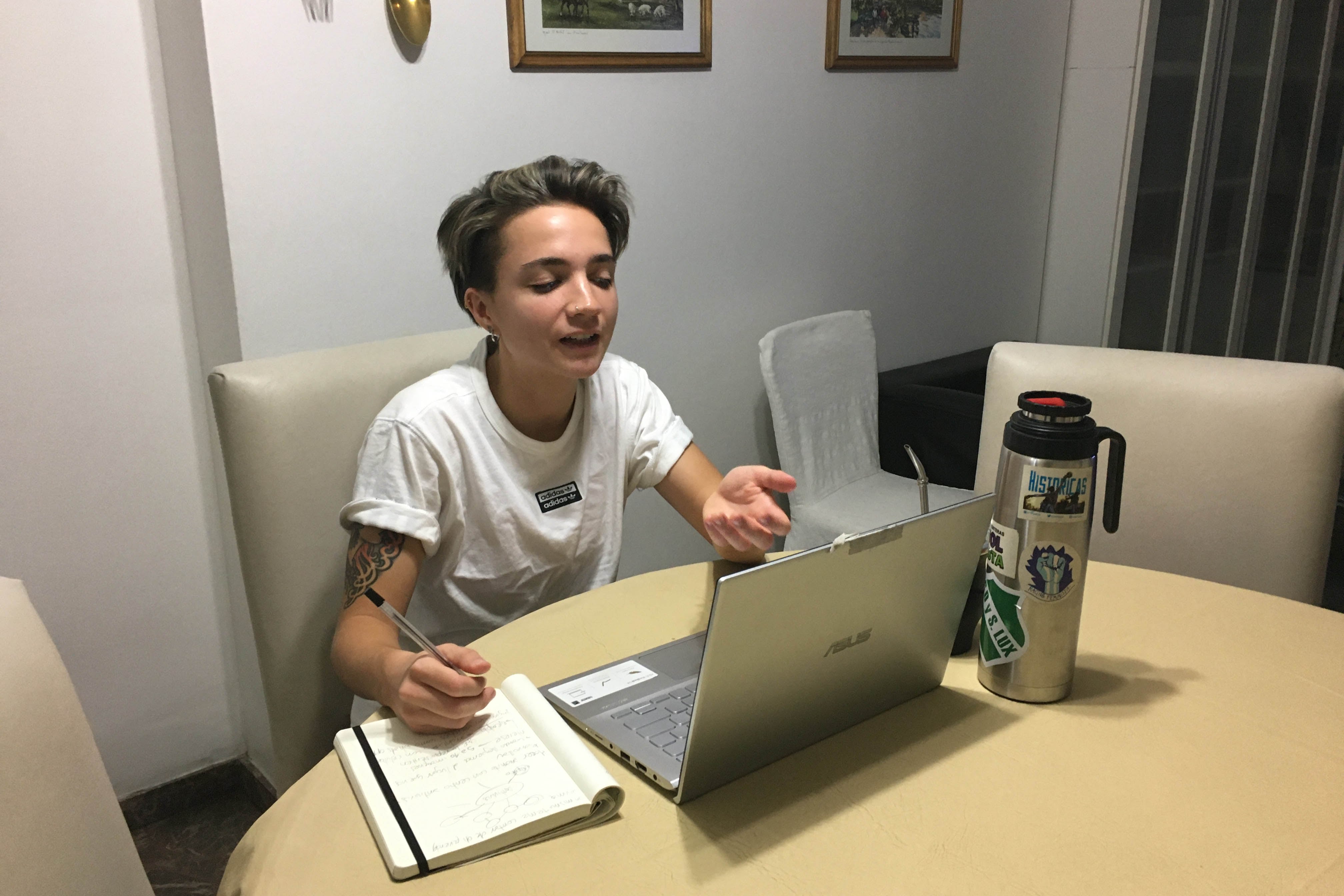 Luciana Bacci, esutdiante y jugadora de la Primera Racing.