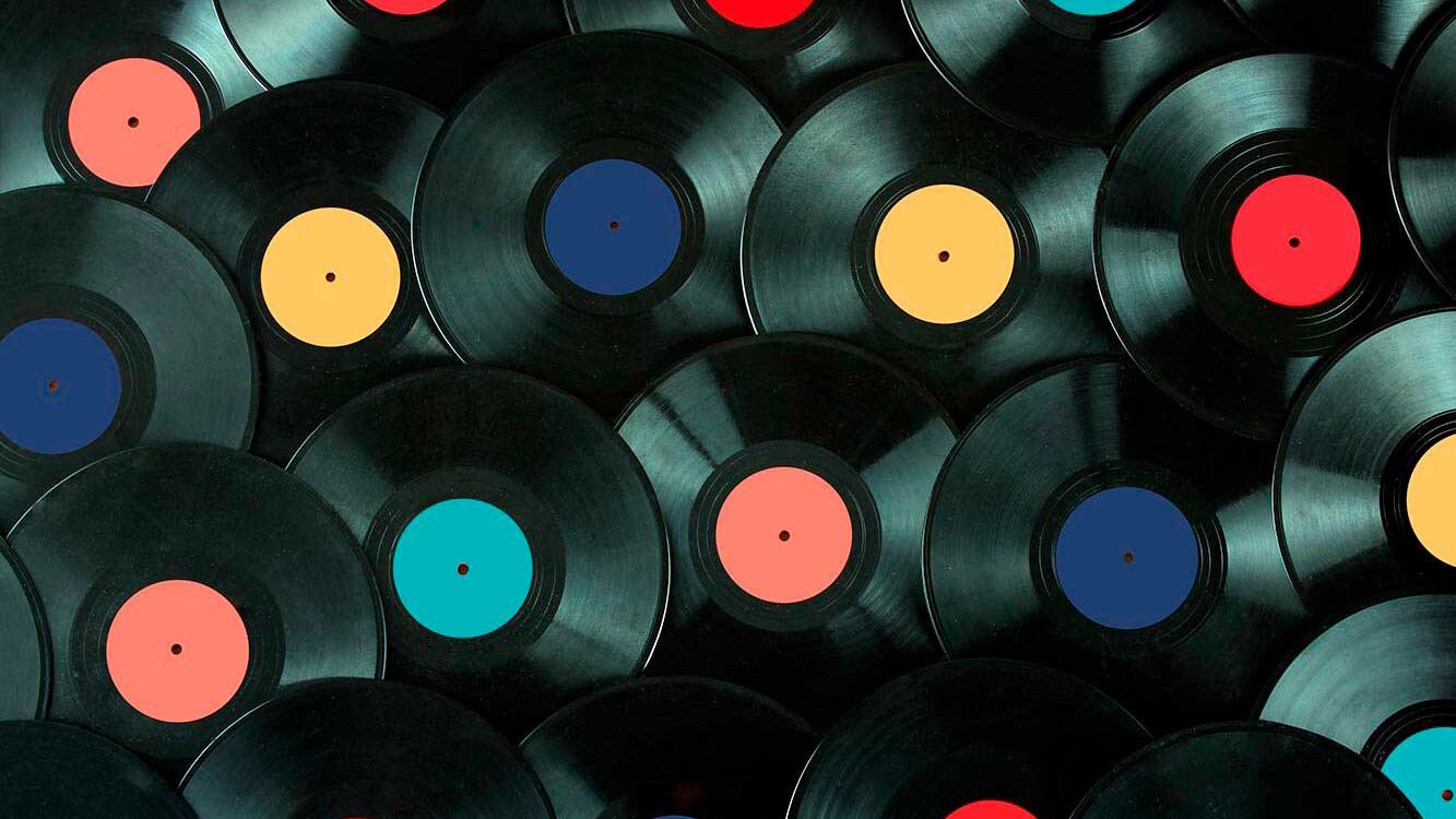 El reclamo es por los derechos de venta y difusión del catálogo de Music Hall.