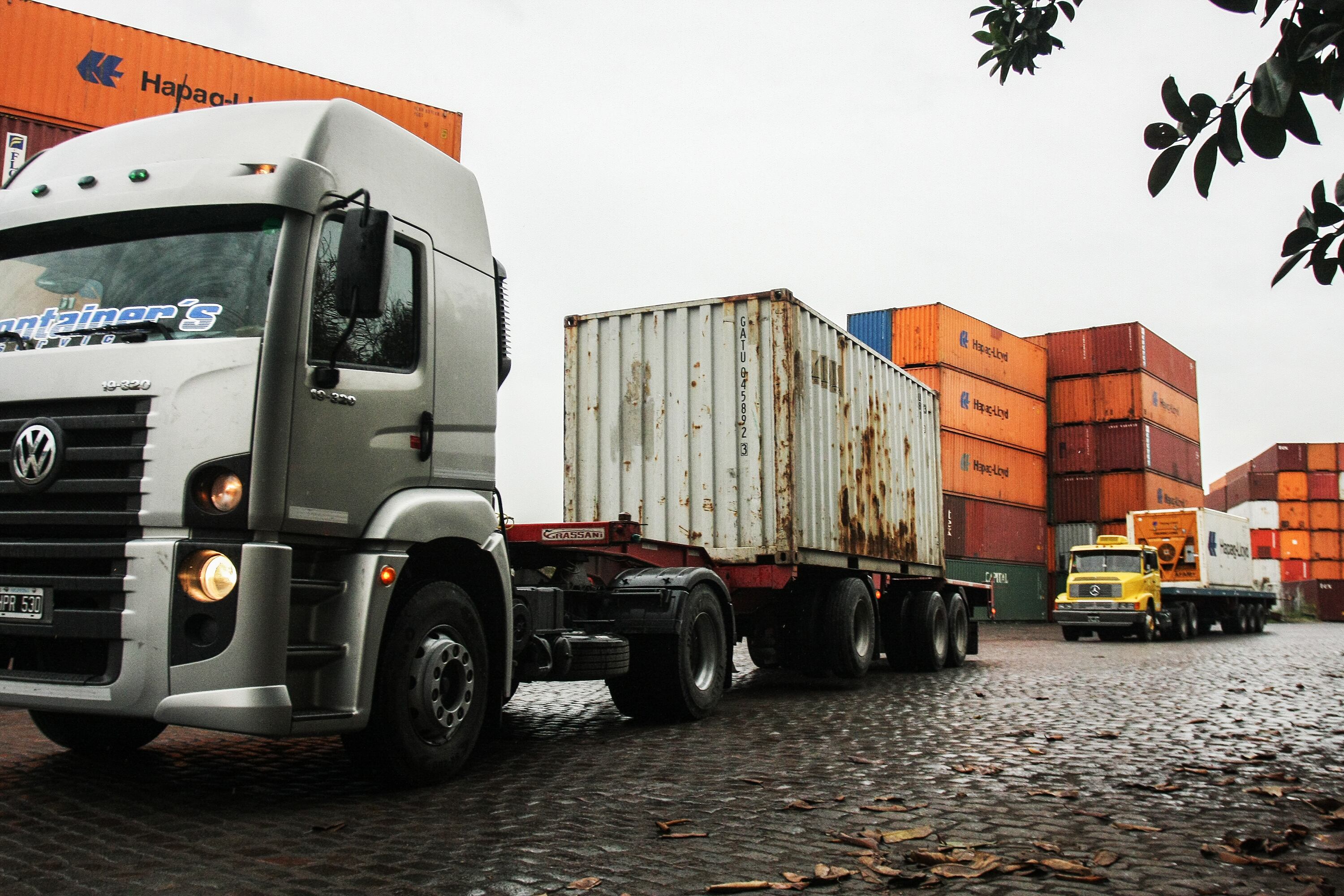 En marzo las exportaciones sumaron 7352 millones de dólares