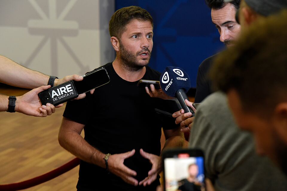 Cándido participó en nombre del gobernador en la reunión de mandatarios de la UCR. 