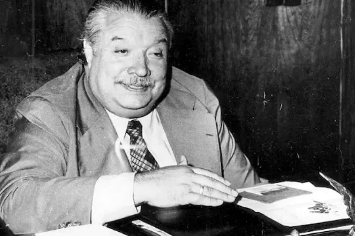 Cartier en su despacho de la municipalidad de La Plata.