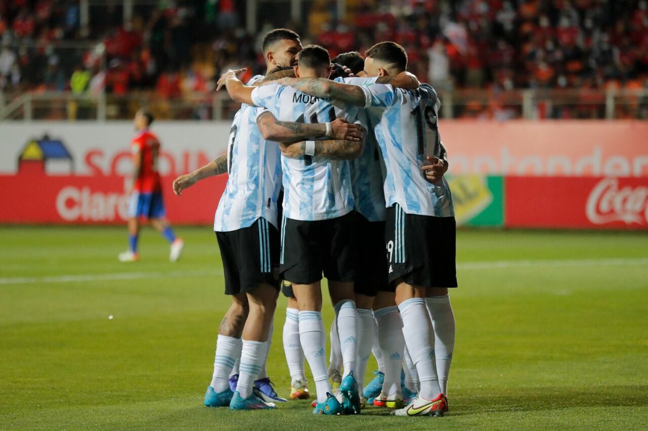 Una imagen deseada para el Mundial: el festejo de la Selección.